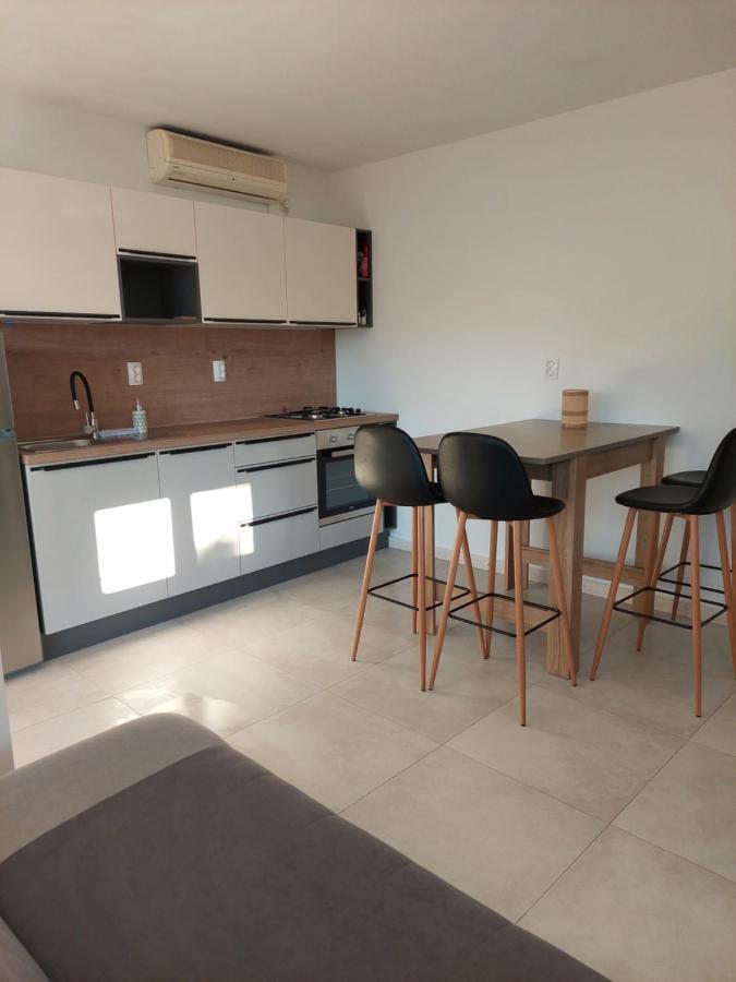 Appartamento Apartman "Ante" Zrnovo Esterno foto